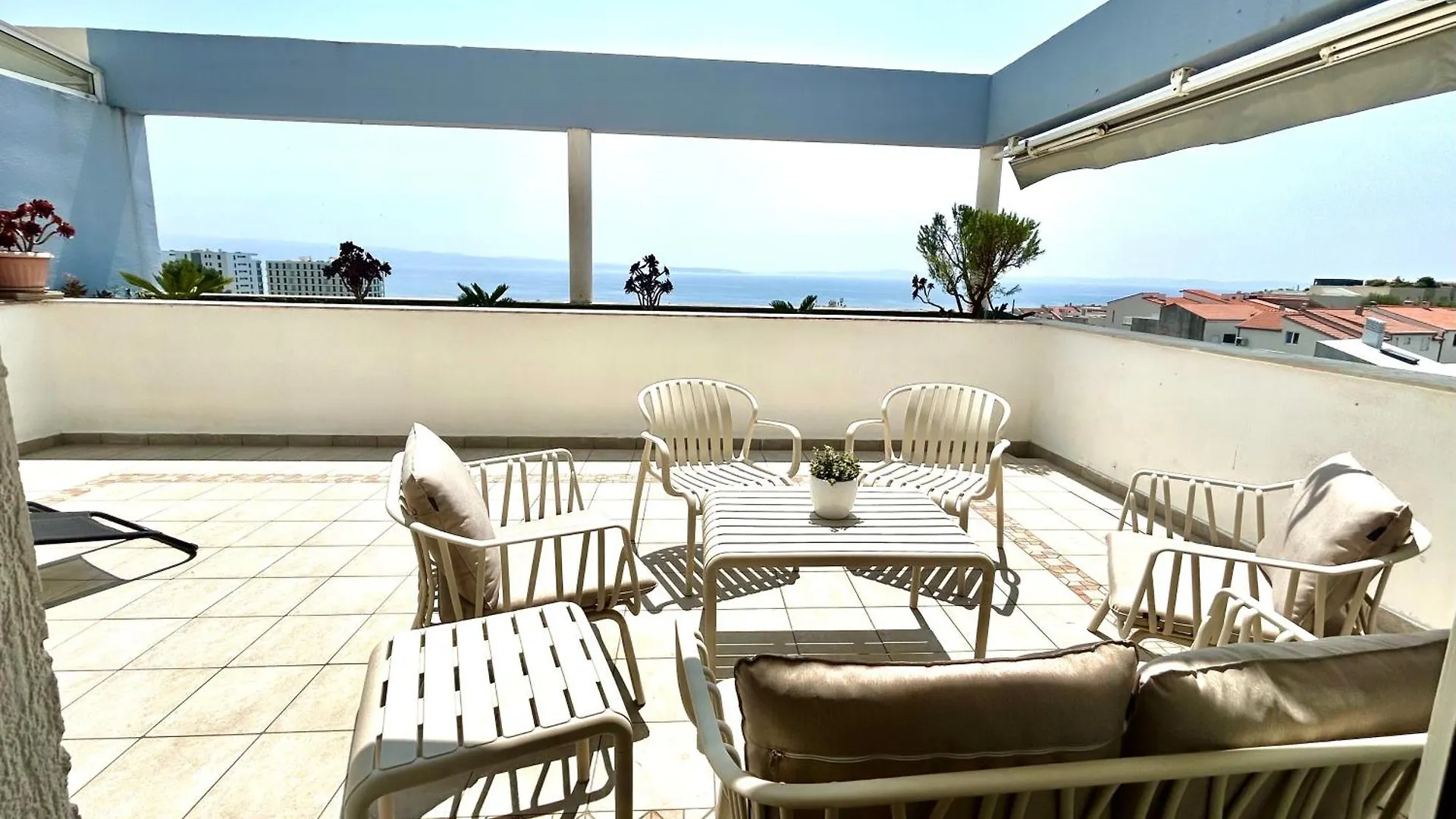 Apartment Lux View Split 0*,  Croatia